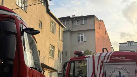 Kocaeli'de çatı yangını korkuttu