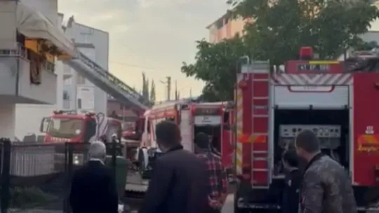 Kocaeli'de çatı yangını korkuttu