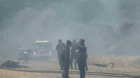 Kocaeli'de çıkan yangın 2 saatte söndürüldü: 5 ev zarar gördü