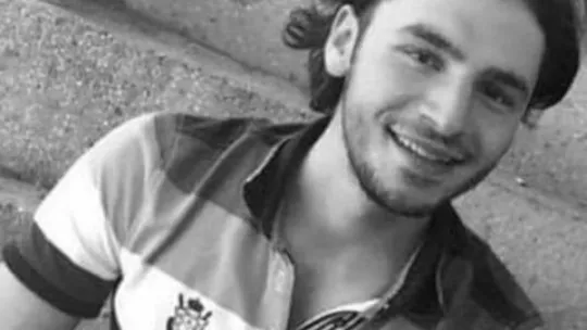 Denizde kaybolan genç bulunamıyor!