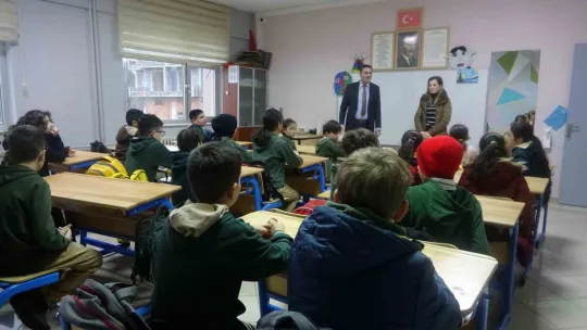 Kocaeli'de depremzede öğrenciler ders başı yaptı