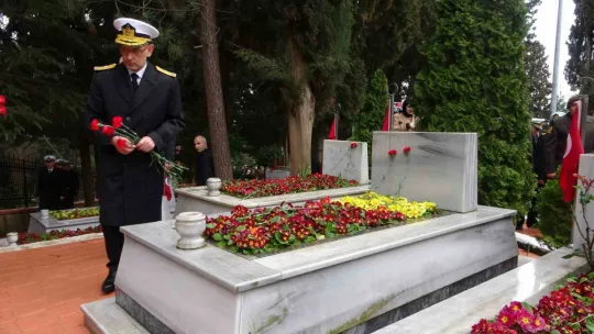 Kocaeli'de eller Çanakkale şehitleri için semaya açıldı