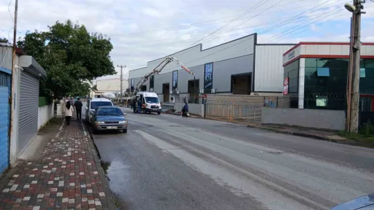 Kocaeli'de fabrika inşaatında işçi akıma kapıldı