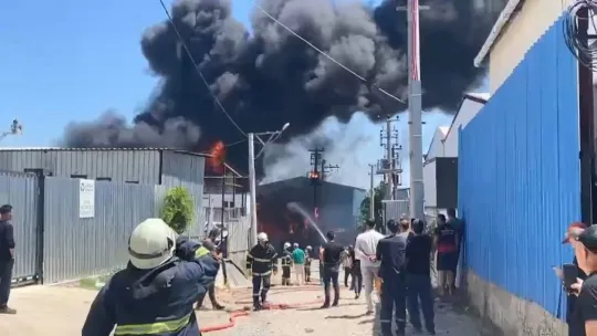 Kocaeli'de fabrika yangını