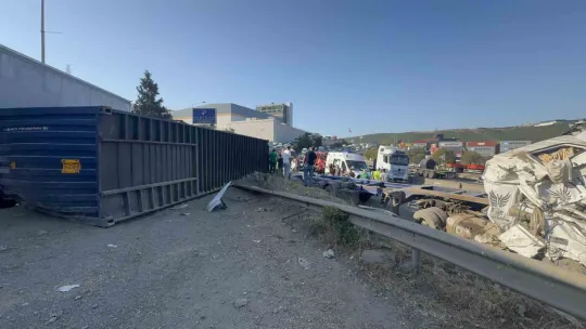 Kocaeli'de feci kaza: Ölü ve yaralılar var