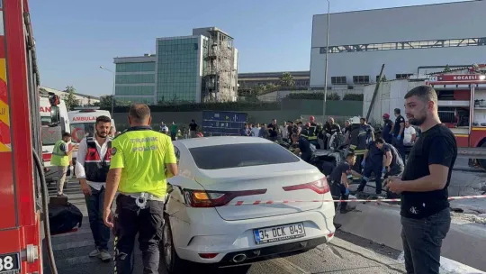 Kocaeli'de feci kaza: Ölü ve yaralılar var