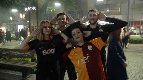 Kocaeli'de Galatasaraylılar şampiyonluğu coşkuyla kutladı