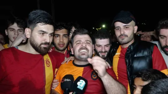 Kocaeli'de Galatasaraylılar şampiyonluğu coşkuyla kutladı