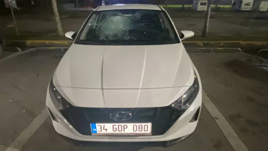İzmit'te 35 aracın camını patlatıp kayıplara karıştılar