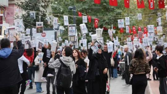 Kocaeli'de ağaçlar yine kitap açtı