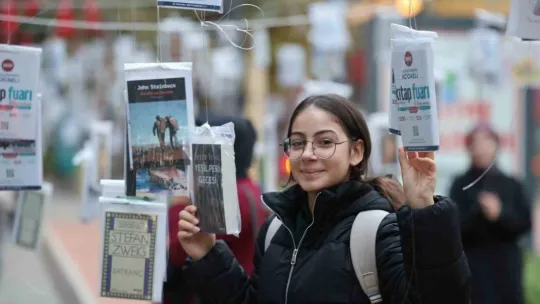 Kocaeli'de ağaçlar yine kitap açtı