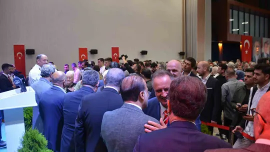 Geçmişten bugüne bayramlaşmaların fotoğrafları sergilendi