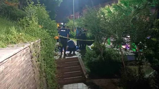 Kocaeli'de genç adam parkta ölü bulundu