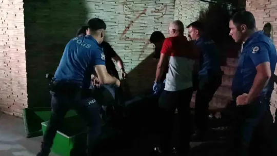 Kocaeli'de genç adam parkta ölü bulundu