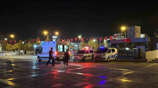 Kocaeli'de iki grup arasında bıçaklı kavga: 1 yaralı