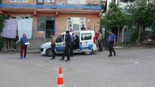 Kocaeli'de iki grup arasında silahlı bıçaklı kavga: 3 yaralı