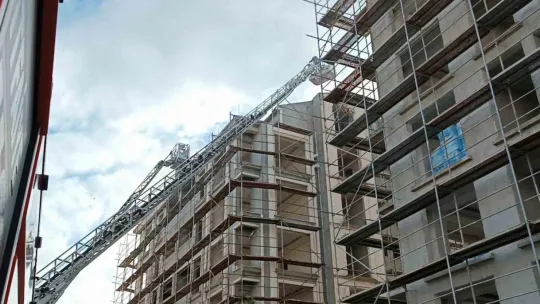 Kocaeli'de 8 katlı binanın çatısında yangın