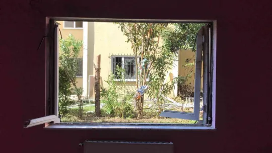 Kocaeli'de doğalgaz patlaması: 15 ev ve bir araç hasar gördü