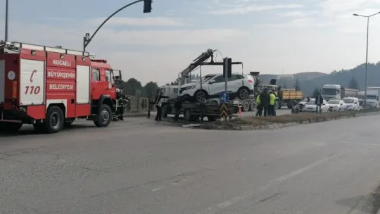 Kocaeli'de kamyon ile cip çarpıştı! 2 ağır yaralı