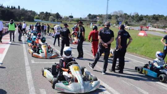 Kocaeli'de karting şampiyonasının ilk ayağı tamamlandı