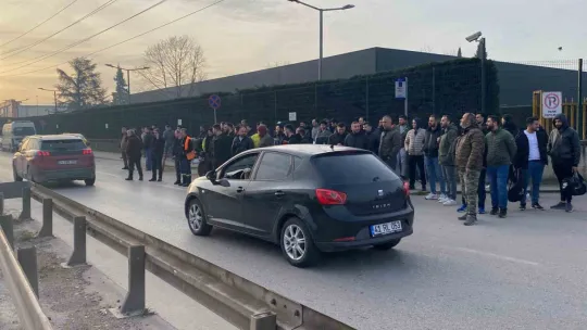 Kocaeli'de kaza: Sürücünün bacağı koptu