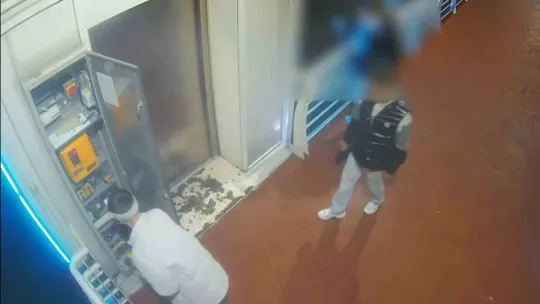 Kocaeli'de kent asansörlerine zarar verdiler