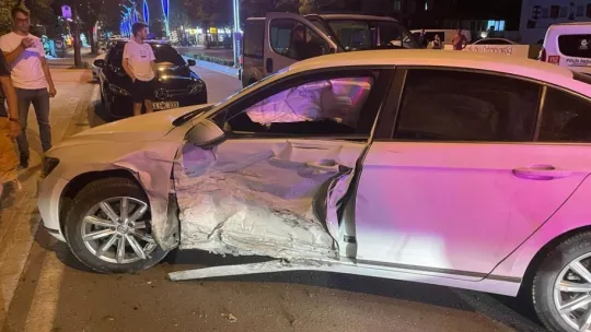 Otomobil takla attı: yaralılar var