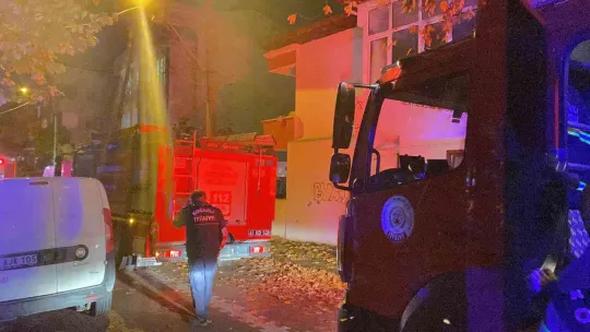 Kocaeli'de korkutan baca yangını