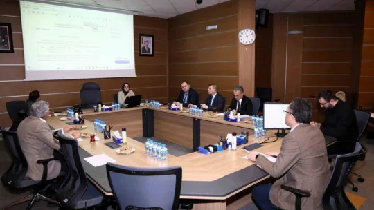 Kocaeli'de kural ihlali yapan 164 sürücüye para cezası