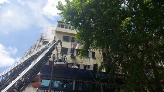 Kocaeli'de masaj salonunda korkutan yangın