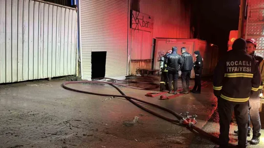 Kocaeli'de metal işleme atölyesinde yangın