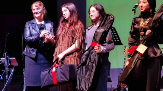 Kocaeli'de öğrenciler Barış Manço şarkılarıyla yarıştı