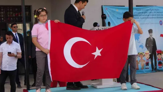 Kocaeli'de öğrenciler ders başı yaptı