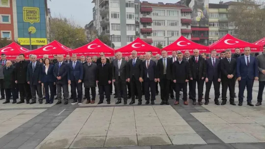 Kocaeli'de Öğretmenler Günü kutlandı
