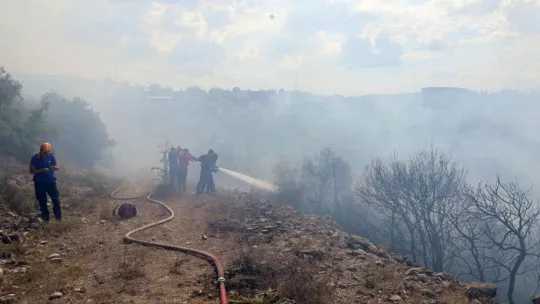 Orman yangınına helikopterle müdahale