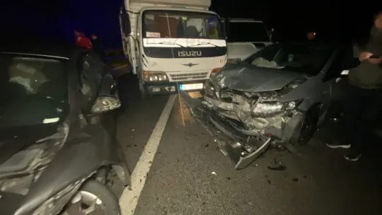 Kocaeli'de ortalık savaş alanına döndü: 26 araç kazaya karıştı