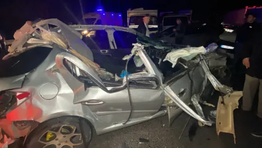 Kocaeli'de ortalık savaş alanına döndü: 26 araç kazaya karıştı