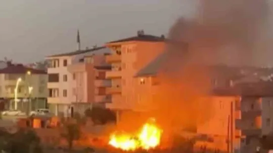 Kocaeli'de otluk arazide çıkan yangın söndürüldü