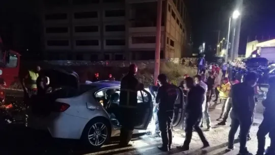 Kocaeli'de otomobil, TIR'n altına girdi: 2 ölü, 1 yaralı!