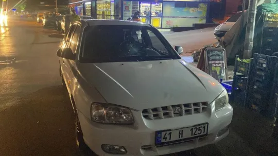 Kocaeli'de otomobilin çarptığı yaya yaralandı