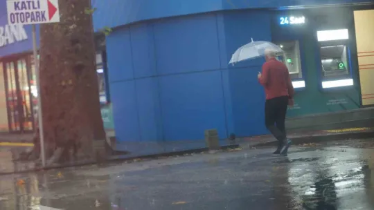 Kocaeli'de sağanak günlük yaşamı olumsuz etkiledi