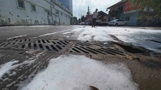 Kocaeli'de sağanak sonrası şaşırtan görüntü