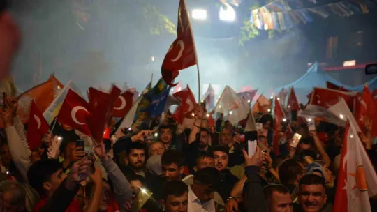 Kocaeli'de vatandaşlar sokağa akın etti