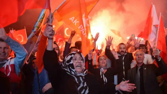 Kocaeli'de vatandaşlar sokağa akın etti