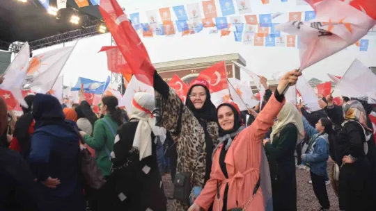 Kocaeli'de vatandaşlar sokağa akın etti