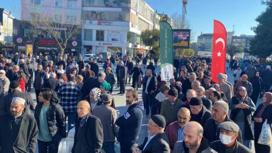 Kocaeli'de şehitler için mevlit okutuldu, yemek dağıtıldı