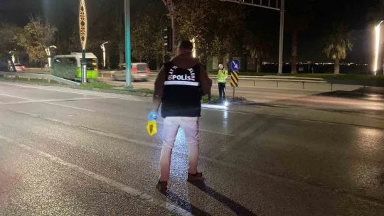 Kocaeli'de silahlı saldırı: 1'i futbolcu 3 yaralı