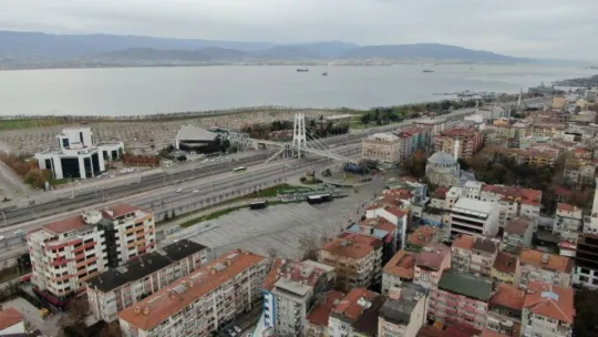 Kocaeli'de sokaklar bomboş kaldı
