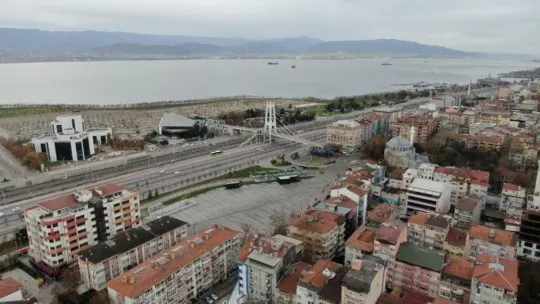 Kocaeli'de sokaklar bomboş kaldı
