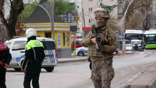 Kocaeli'de taksi durağındaki şahıs etkisiz hale getirildi